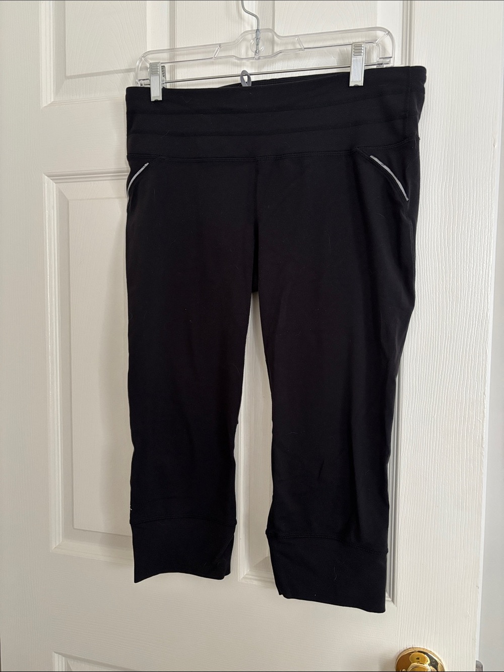 Athleta Black Capri Performance Pants